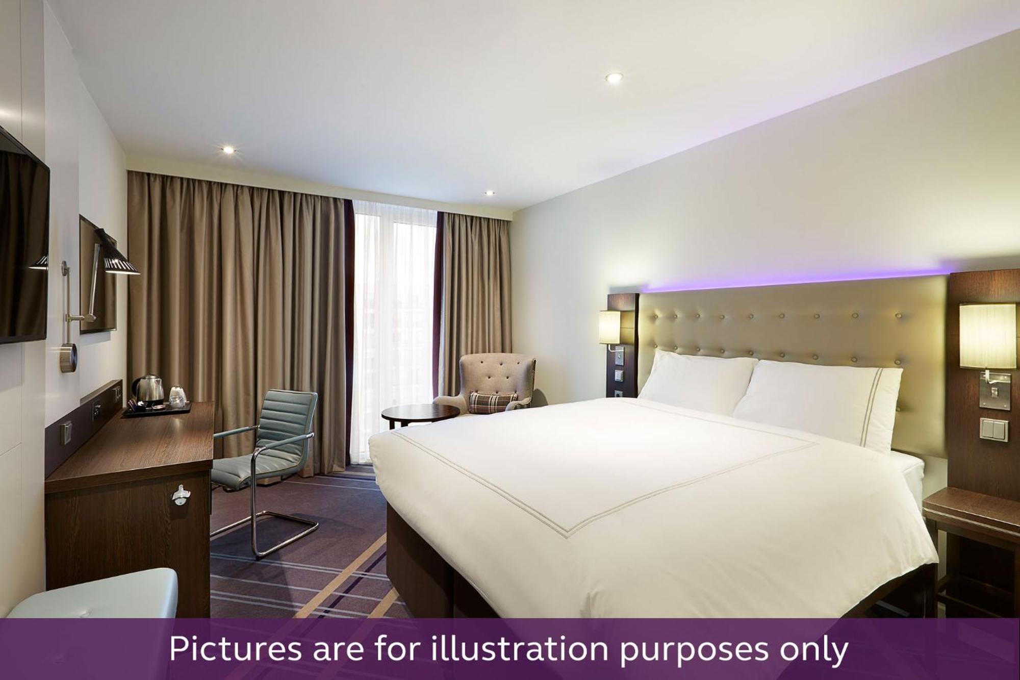 Premier Inn Muenchen Messe Haar  Exterior photo