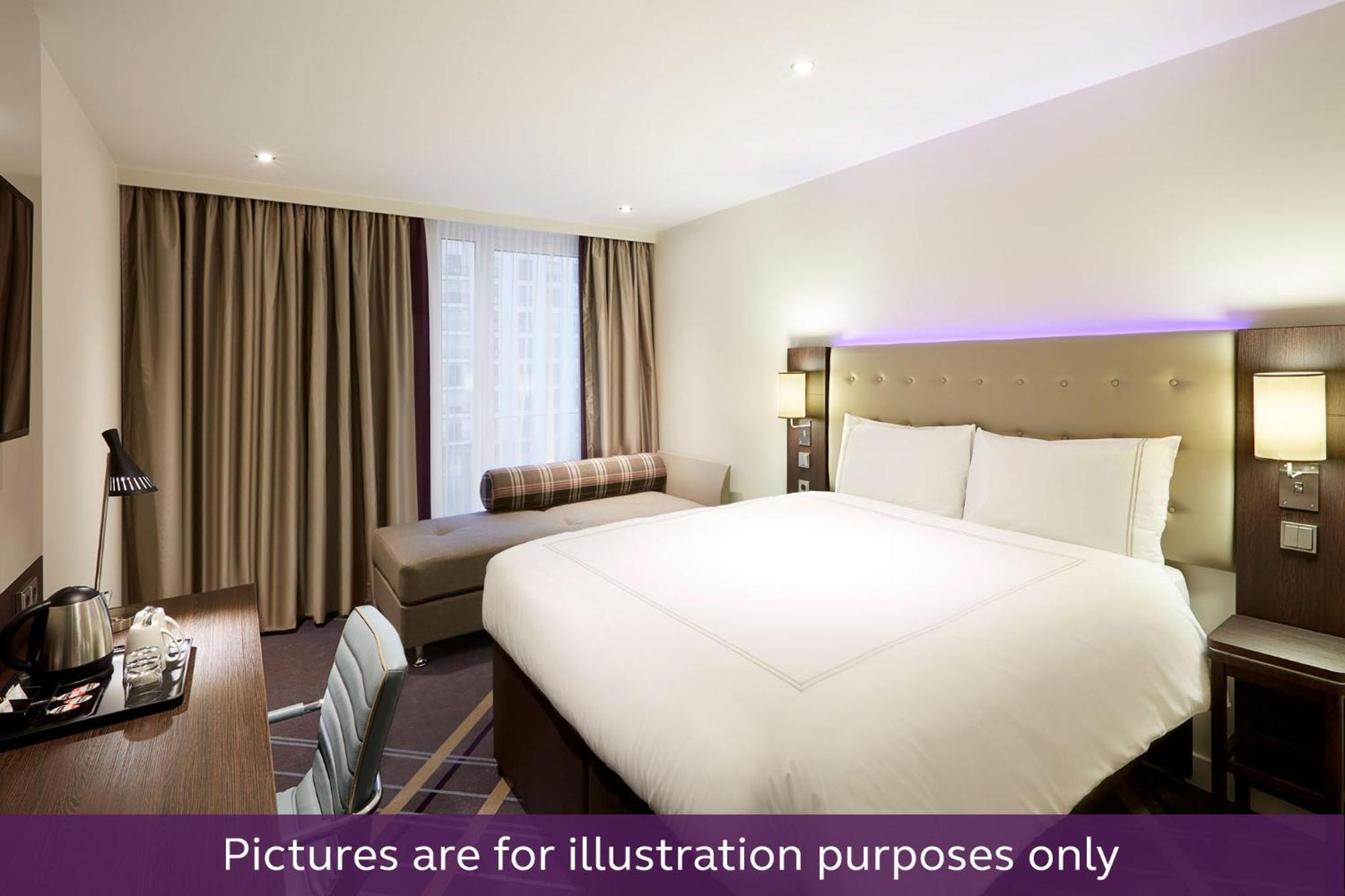 Premier Inn Muenchen Messe Haar  Exterior photo