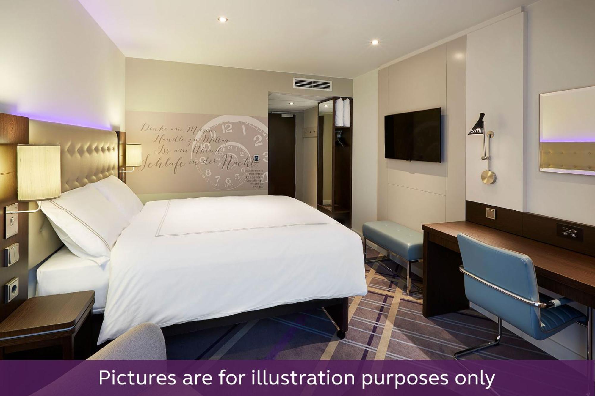 Premier Inn Muenchen Messe Haar  Exterior photo